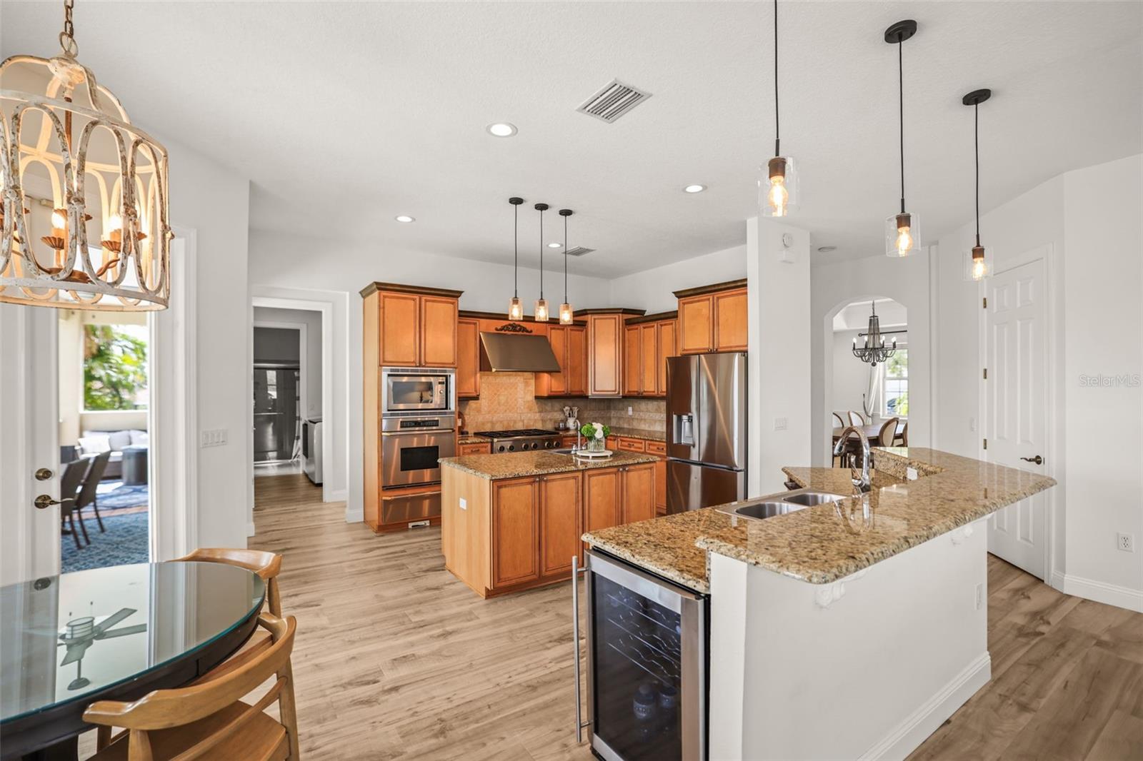 WHITCOMB POINT - Residential