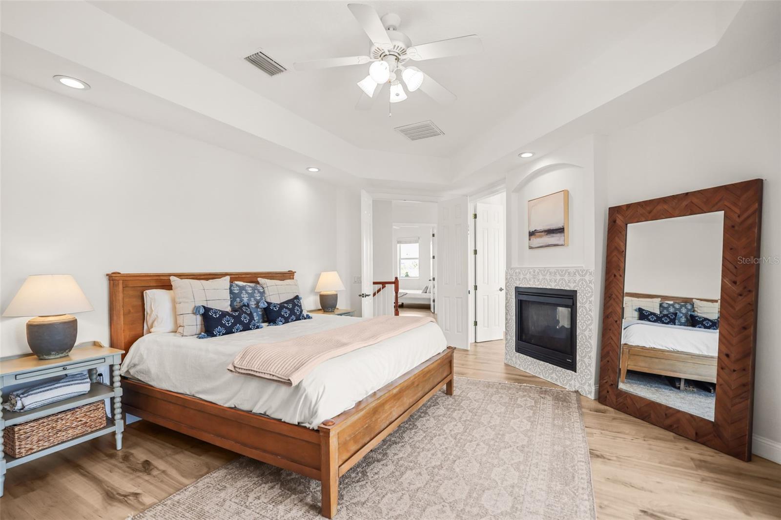 WHITCOMB POINT - Residential