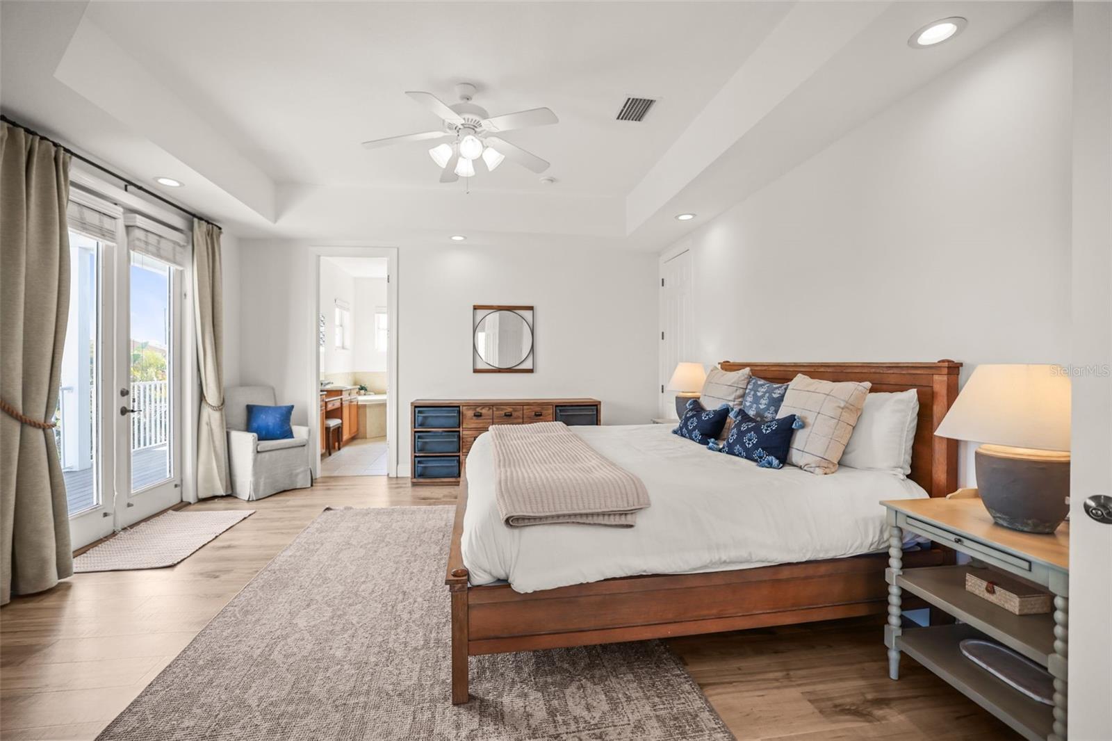 WHITCOMB POINT - Residential