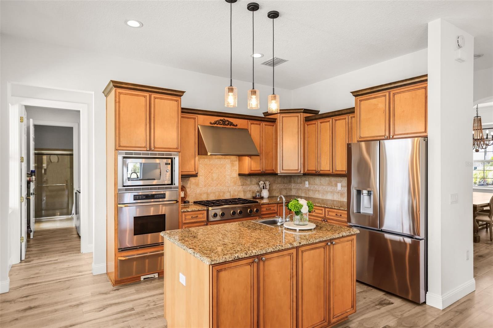 WHITCOMB POINT - Residential