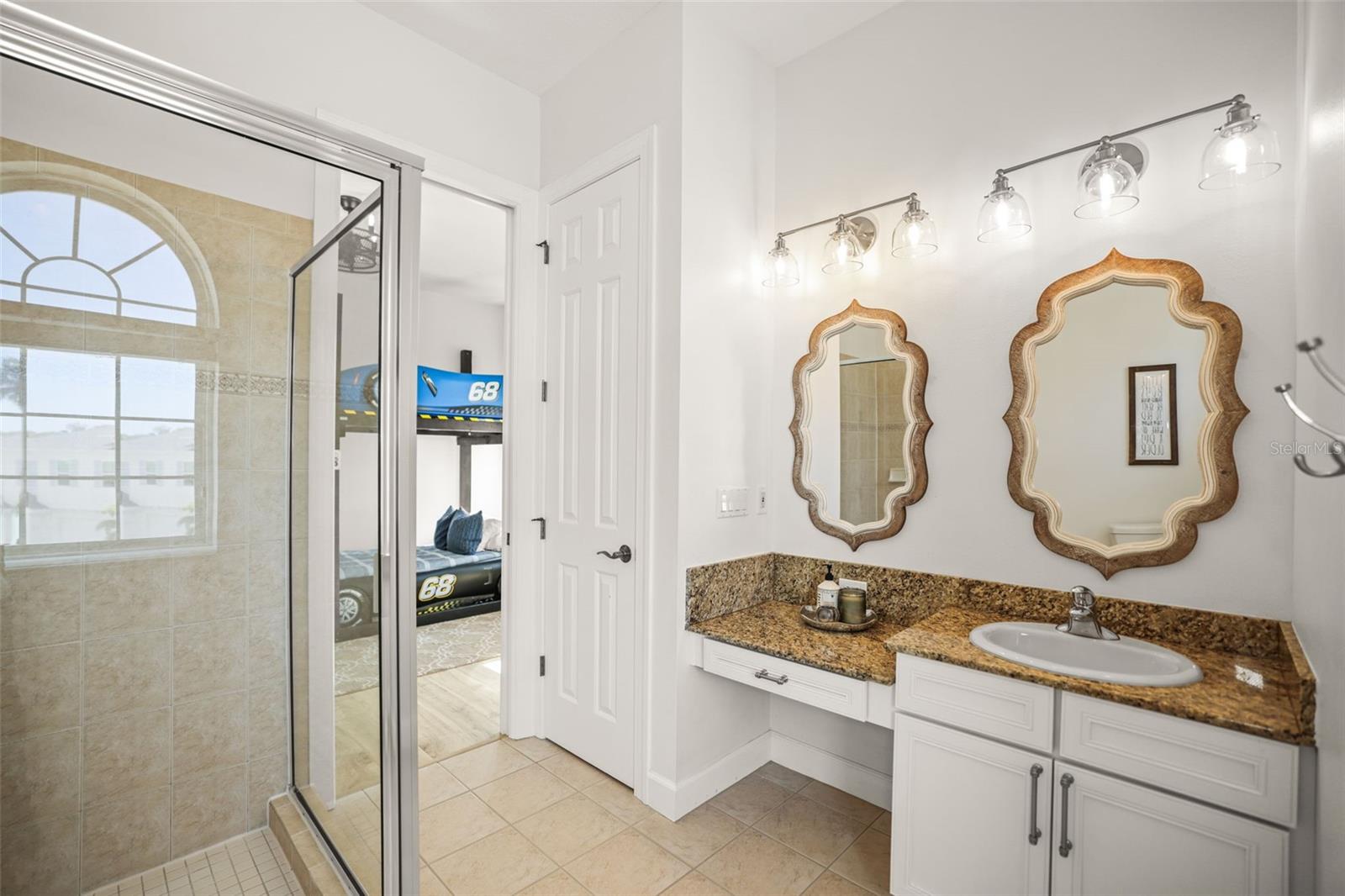 WHITCOMB POINT - Residential