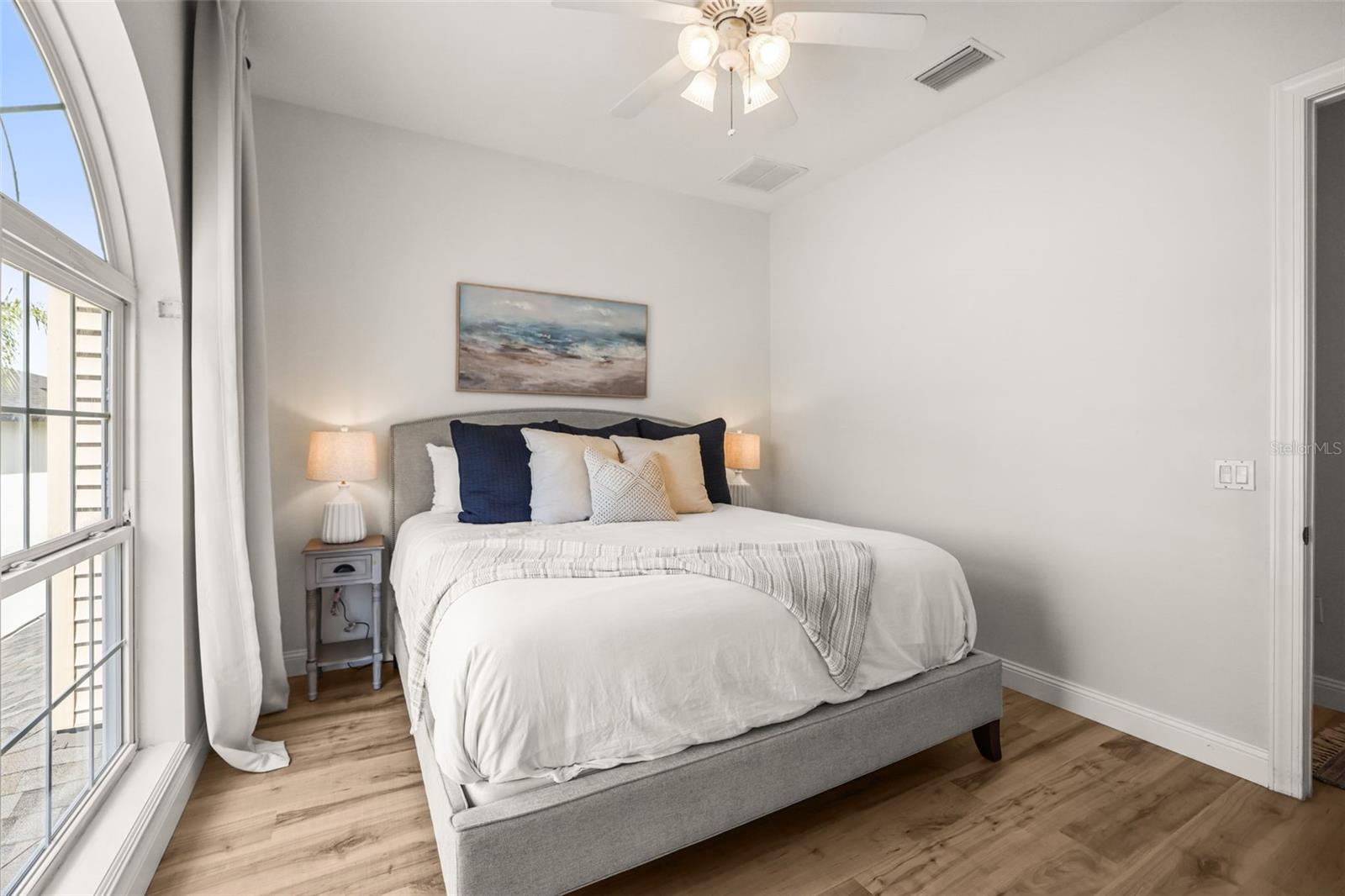 WHITCOMB POINT - Residential