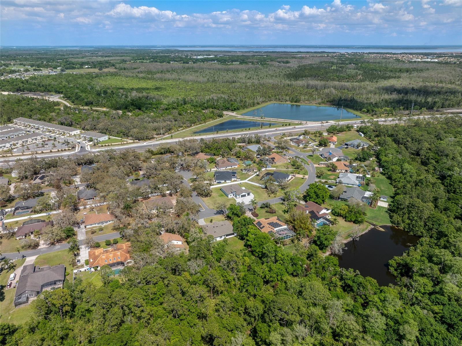 COUNTRY SIDE MANOR - Residential