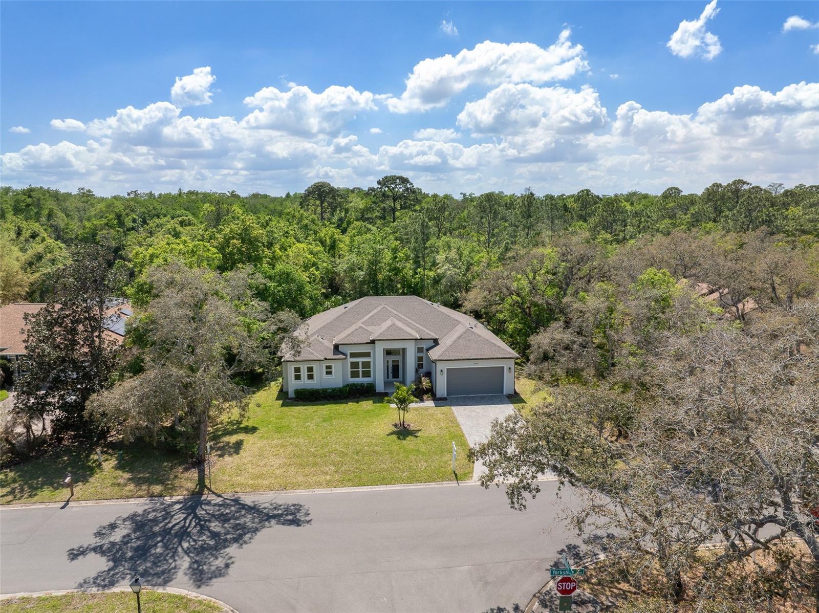 COUNTRY SIDE MANOR - Residential