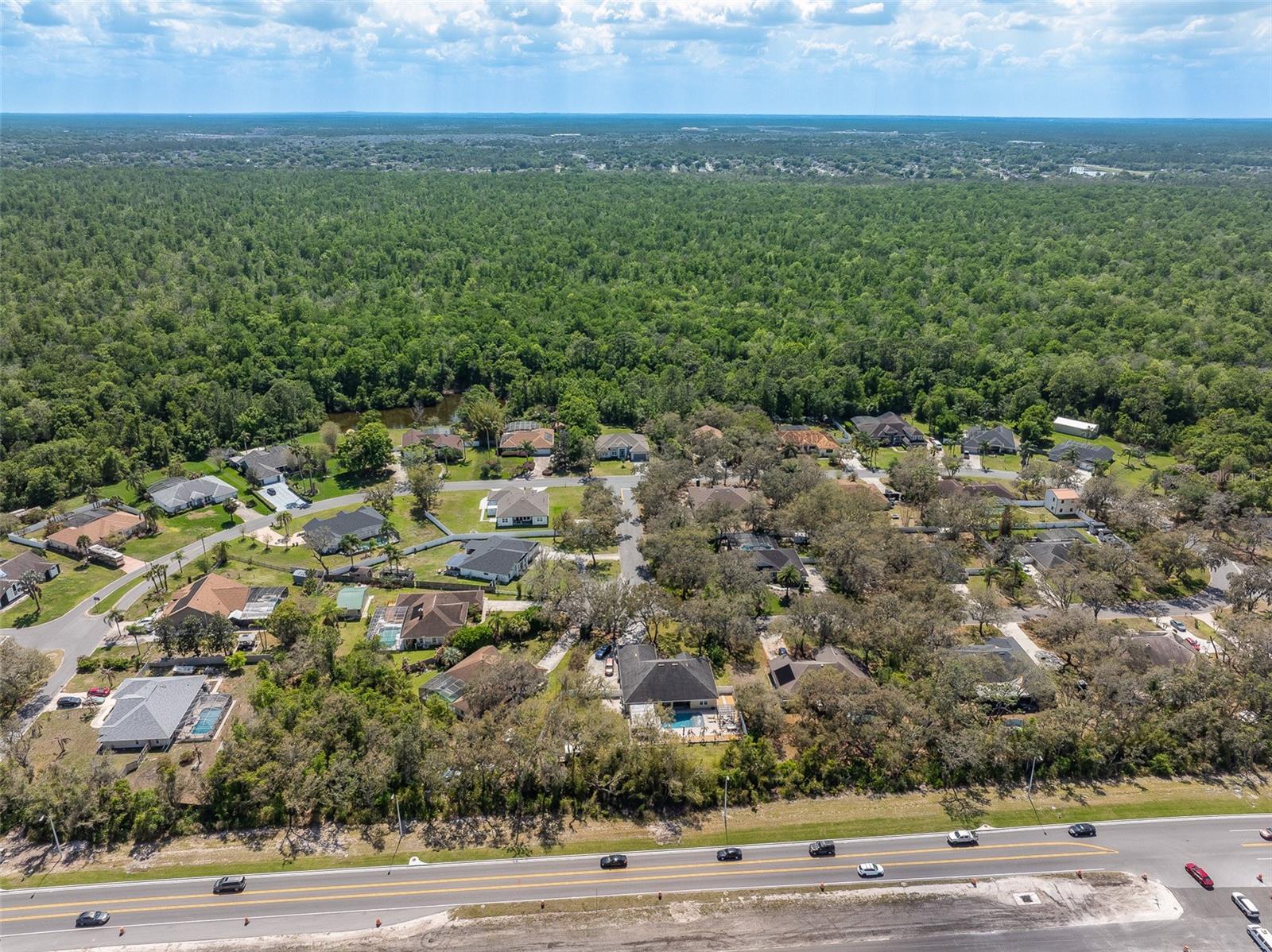 COUNTRY SIDE MANOR - Residential