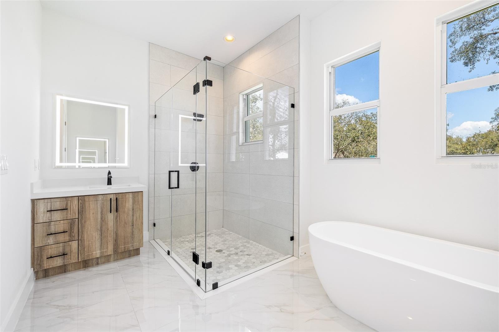 COUNTRY SIDE MANOR - Residential