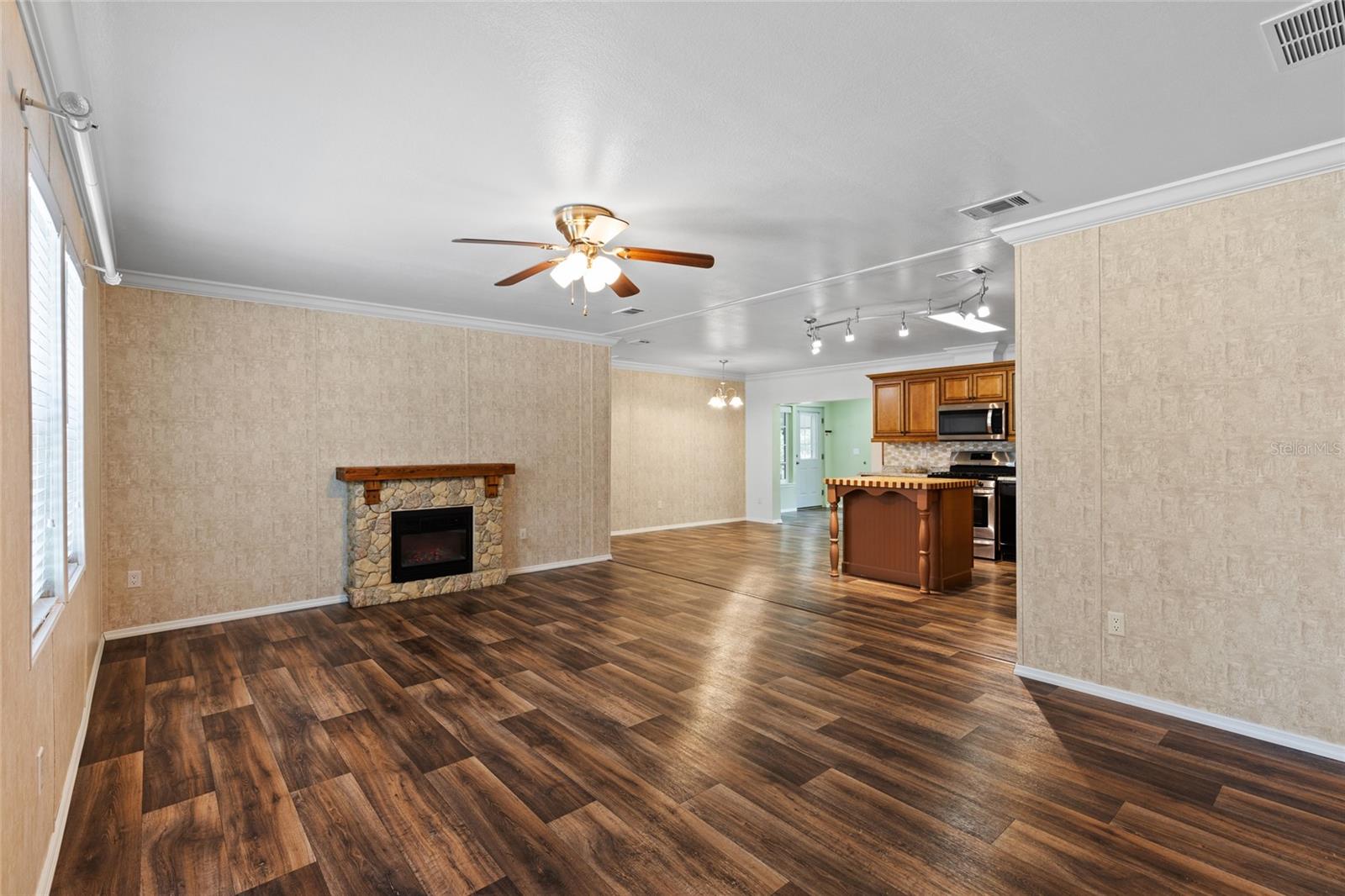 DRUMMOND ESTATES - Residential