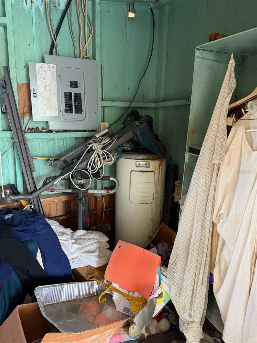 SUNLAND GARDENS - Residential