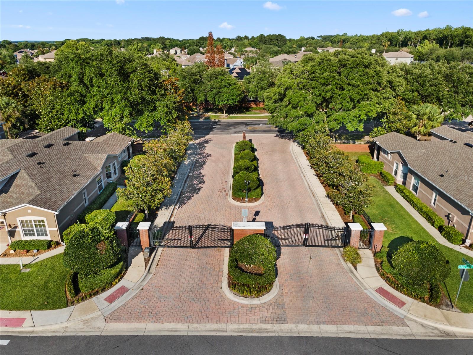 THE LANDINGS AT PARKSTONE - Residential