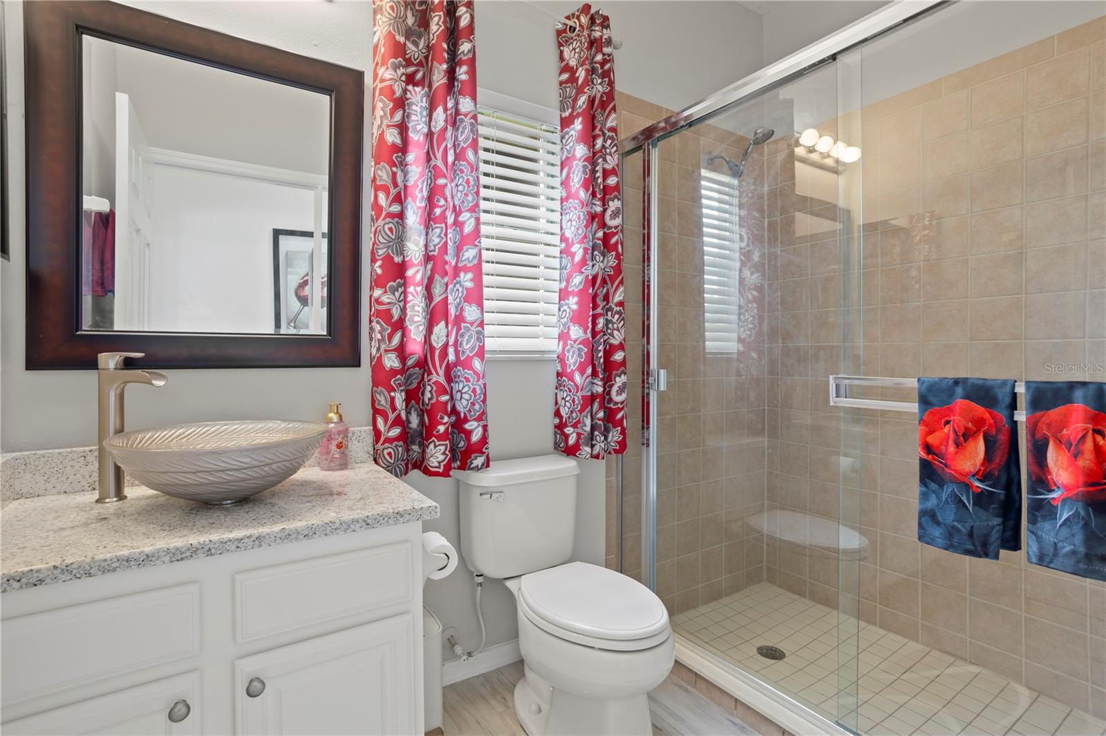 THE LANDINGS AT PARKSTONE - Residential