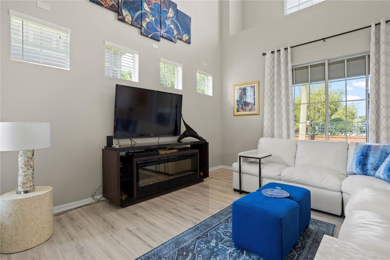 THE LANDINGS AT PARKSTONE - Residential