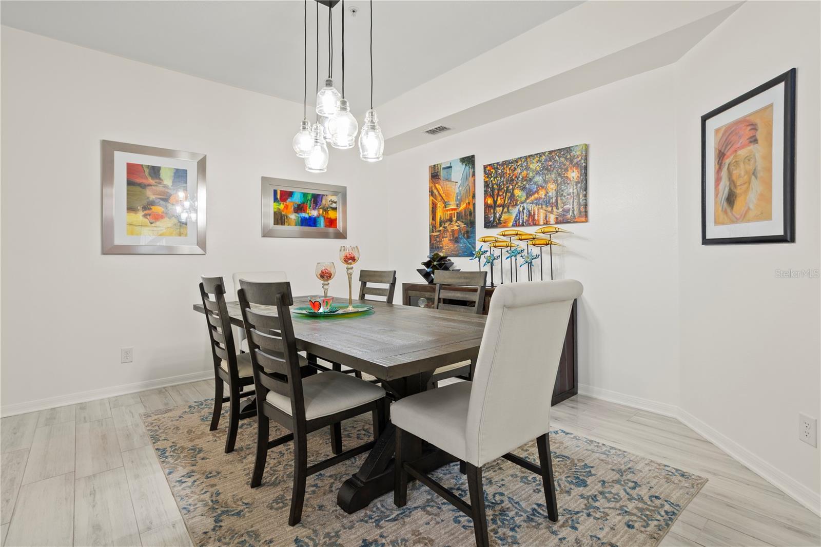 THE LANDINGS AT PARKSTONE - Residential