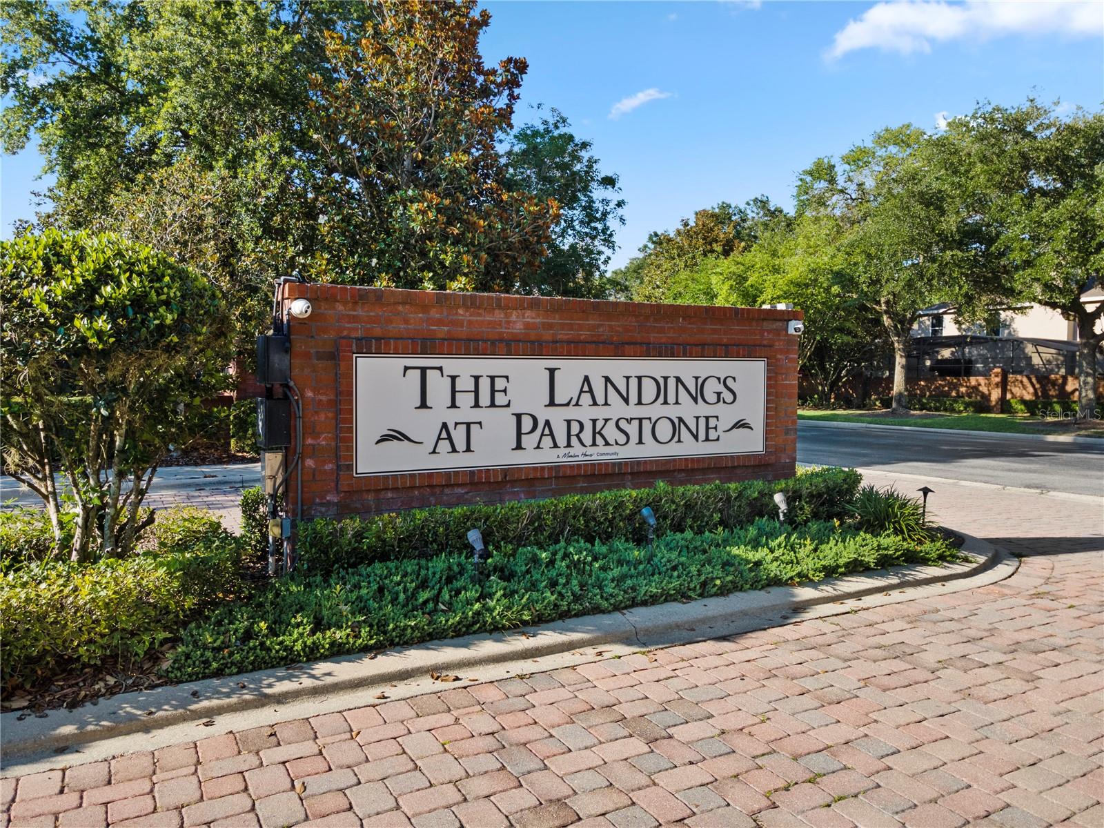 THE LANDINGS AT PARKSTONE - Residential