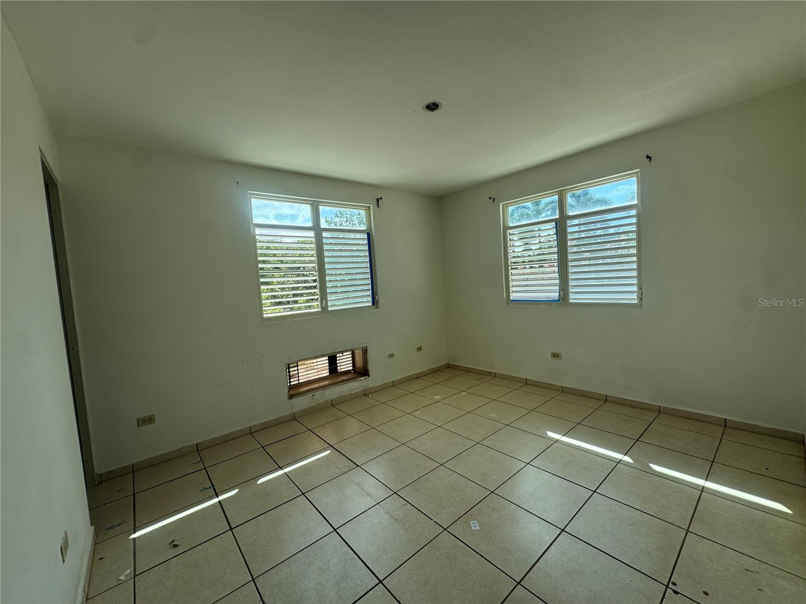 LADERAS DEL MAR - Residential