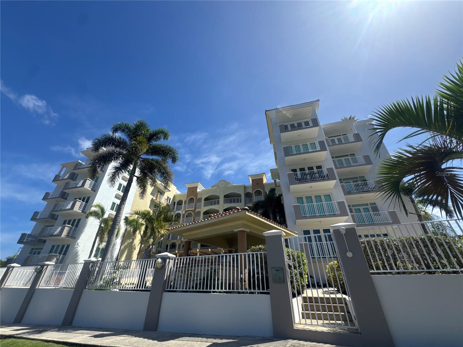 LADERAS DEL MAR - Residential