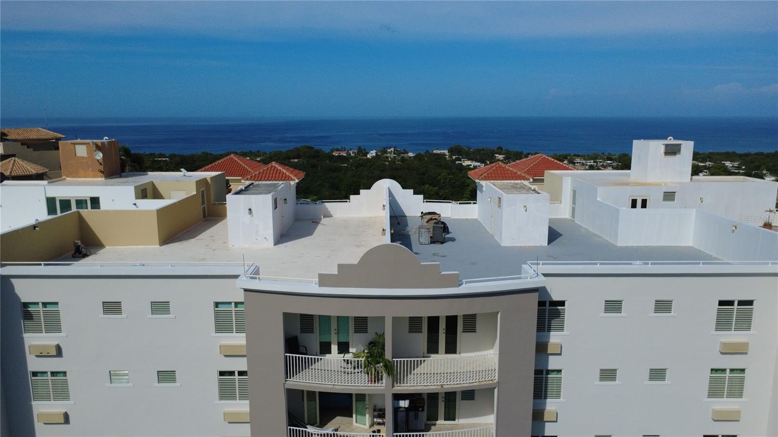 LADERAS DEL MAR - Residential