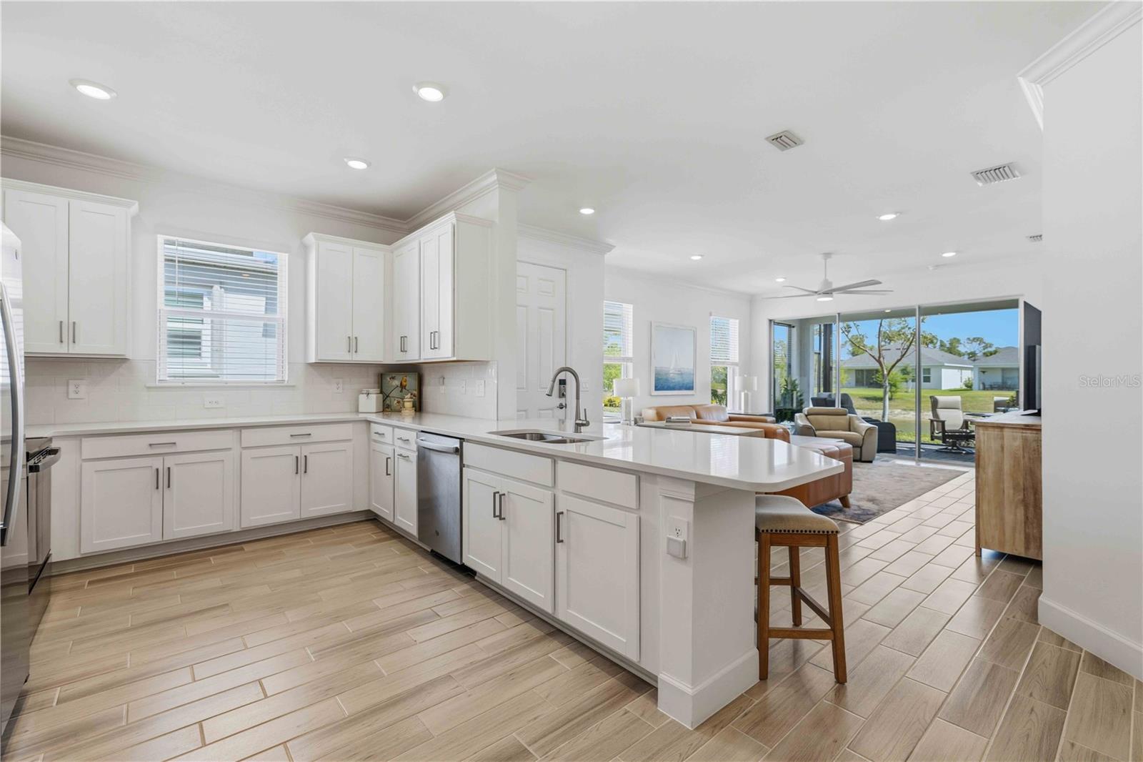 COVE/WEST PORT PH 2 & 3 - Residential