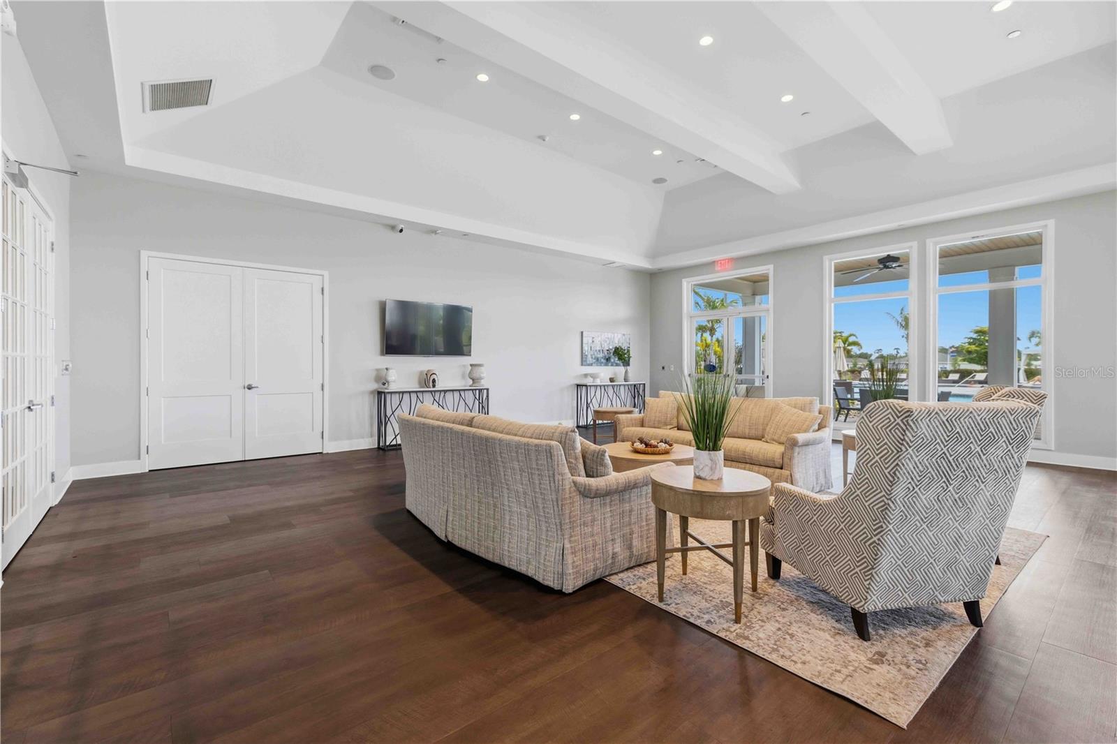 COVE/WEST PORT PH 2 & 3 - Residential