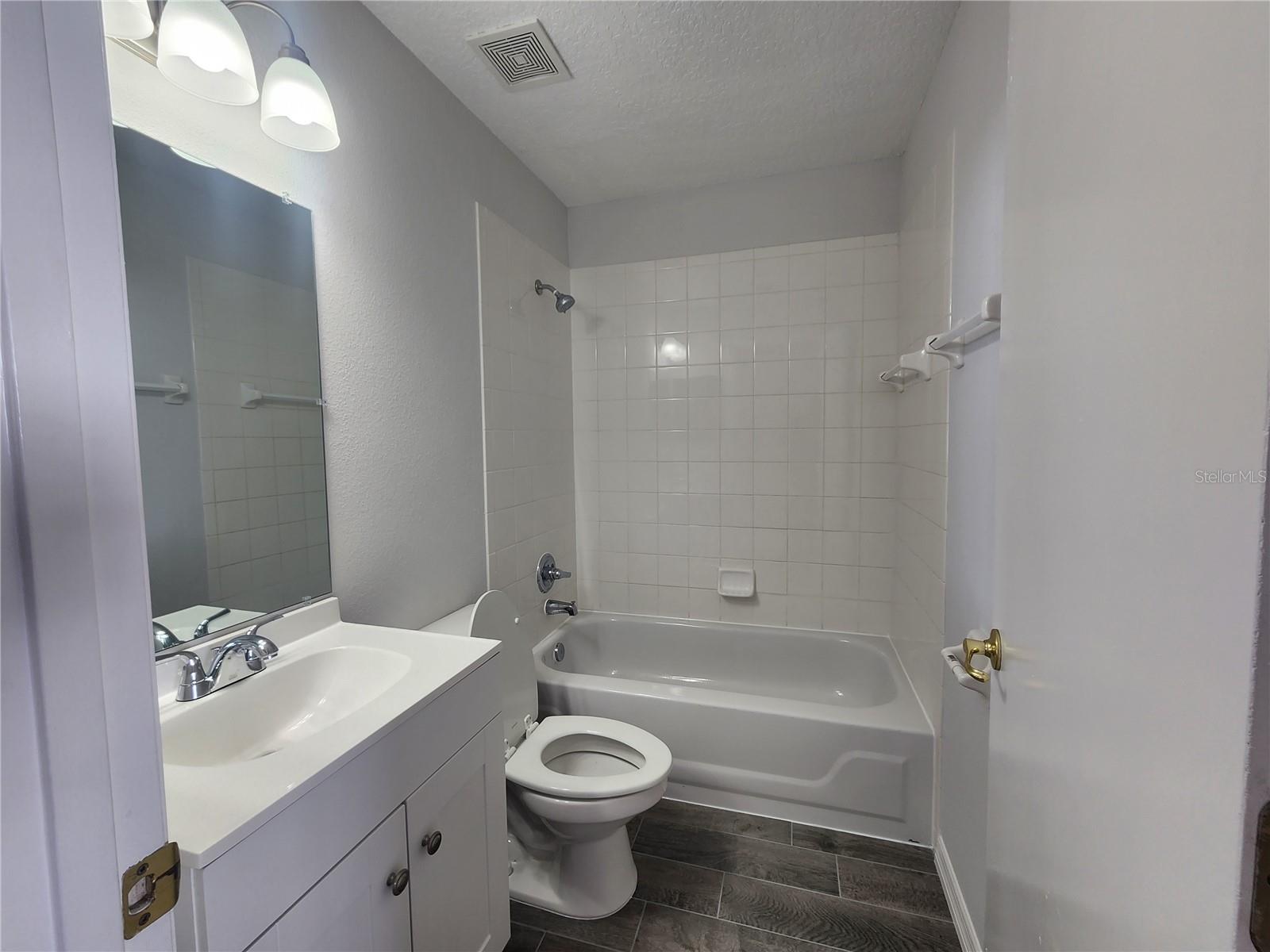 BIMINI BAY PH 2 - Residential Lease