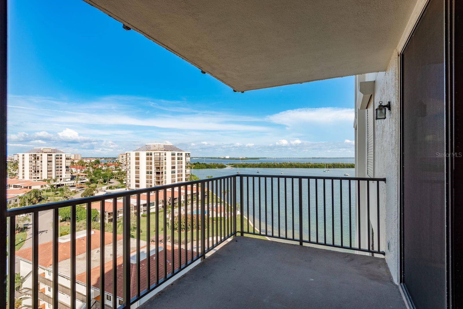 BAHIA DEL MAR IV - Residential
