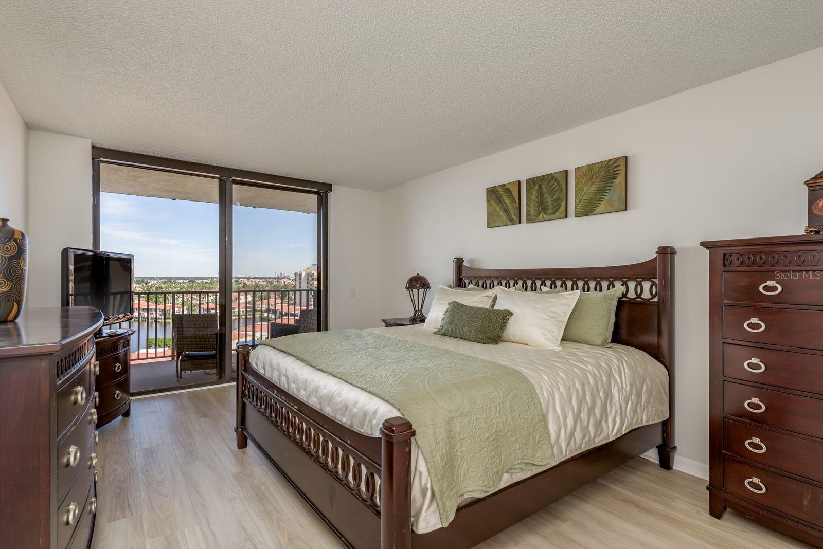 BAHIA DEL MAR IV - Residential