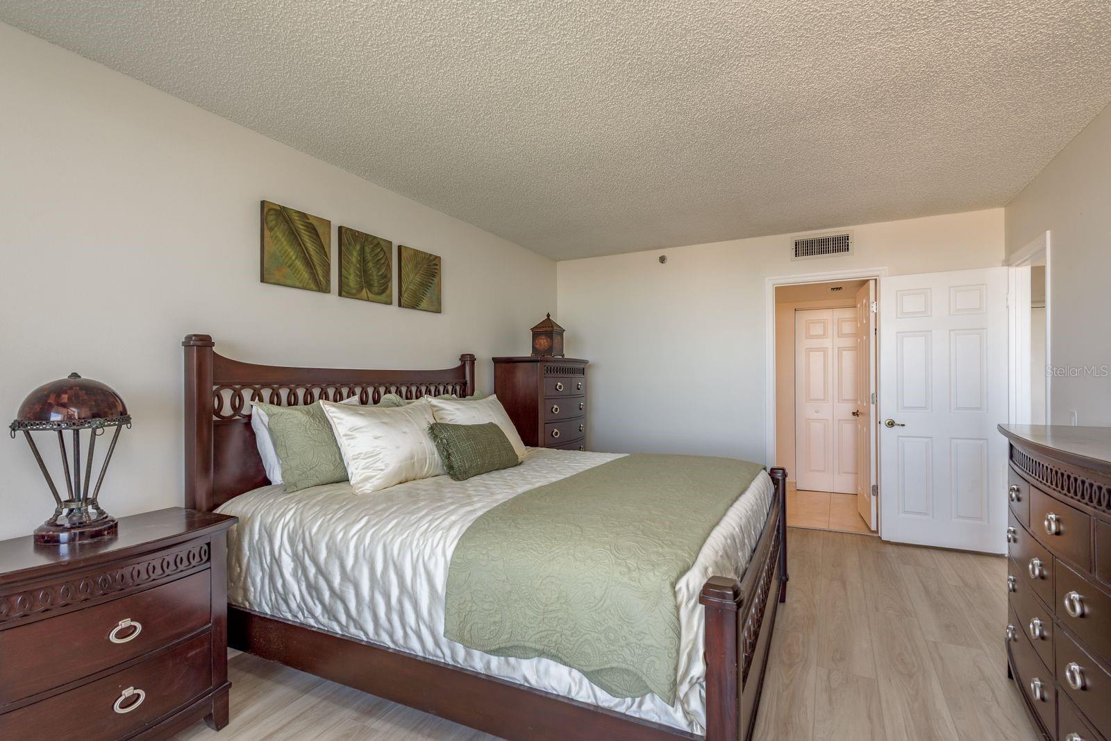 BAHIA DEL MAR IV - Residential