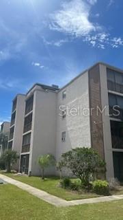ROYAL RICHEY VILLAGE CONDO 02 - Residential