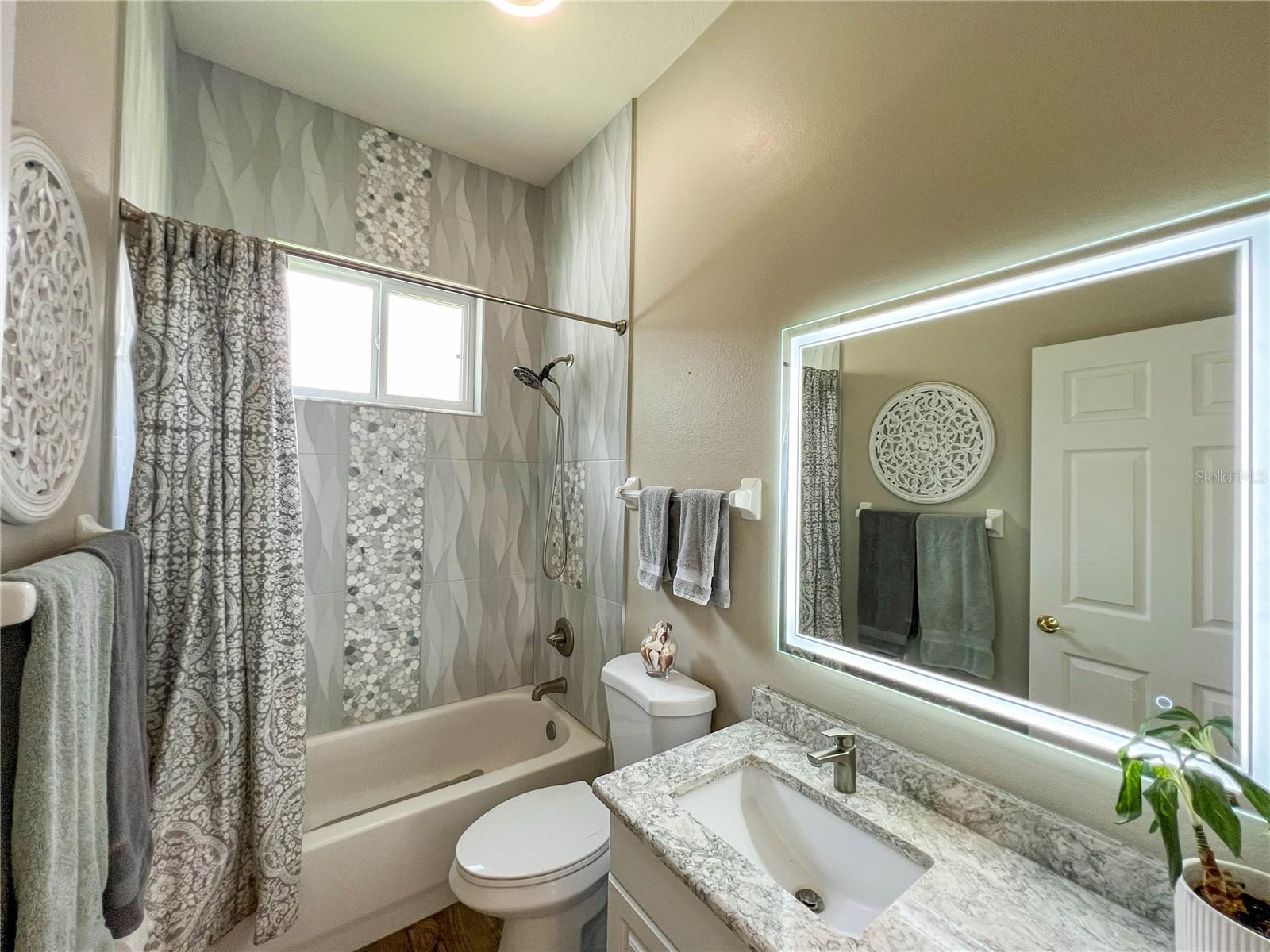 PROVIDENCE PLACE - Residential