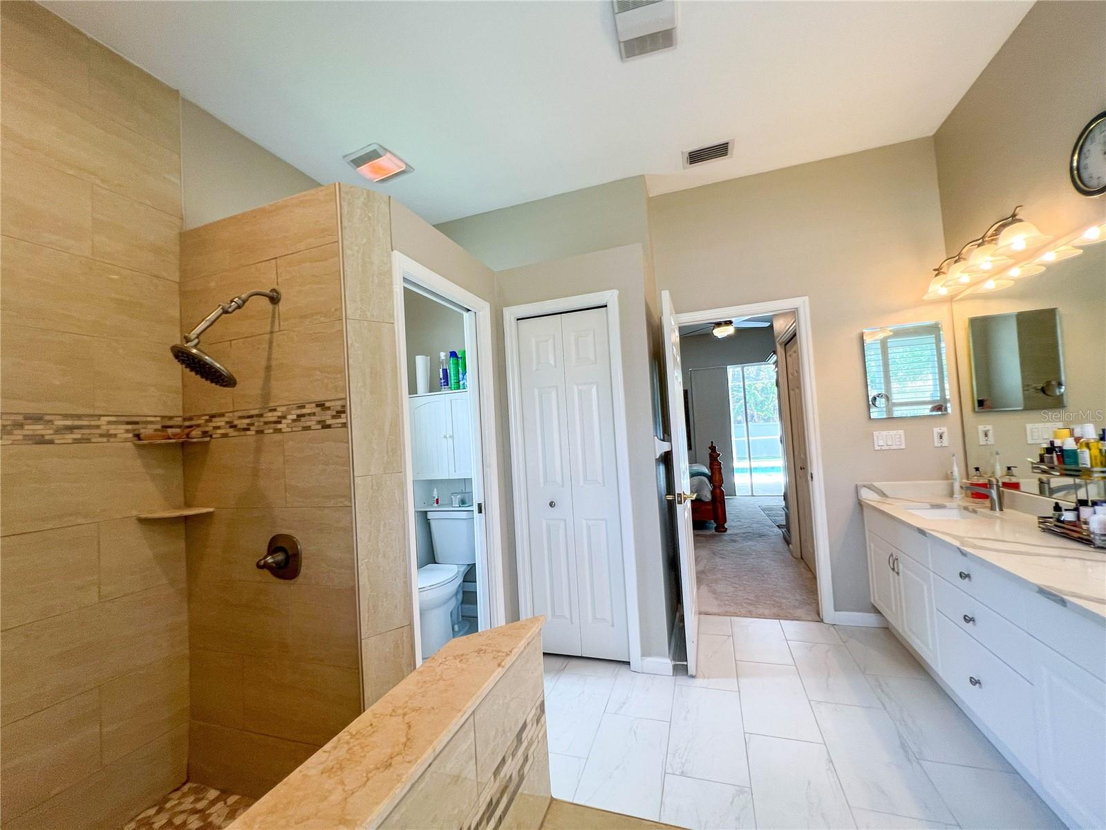 PROVIDENCE PLACE - Residential