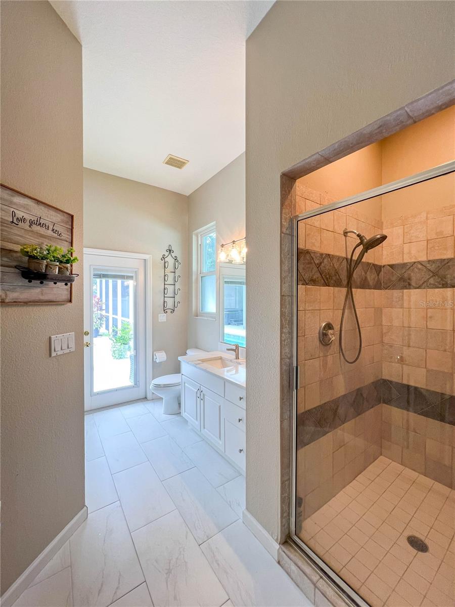 PROVIDENCE PLACE - Residential
