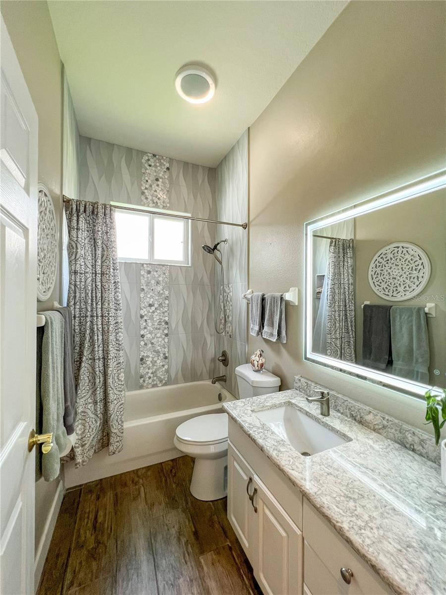 PROVIDENCE PLACE - Residential