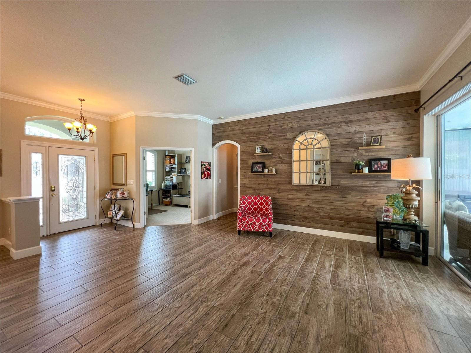 PROVIDENCE PLACE - Residential