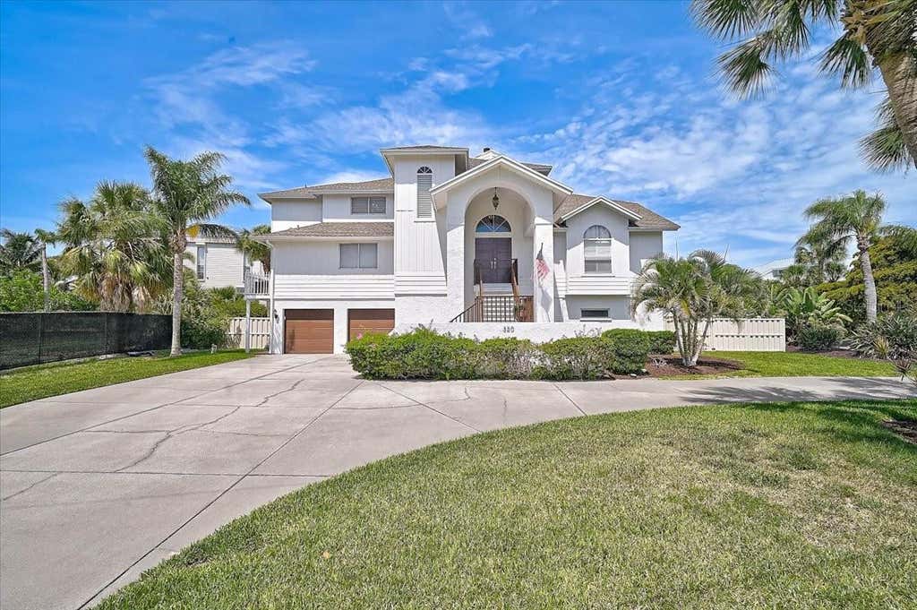Photo of 320 Ringling Point Drive, Sarasota, FL 34234 (MLS # A4696053)