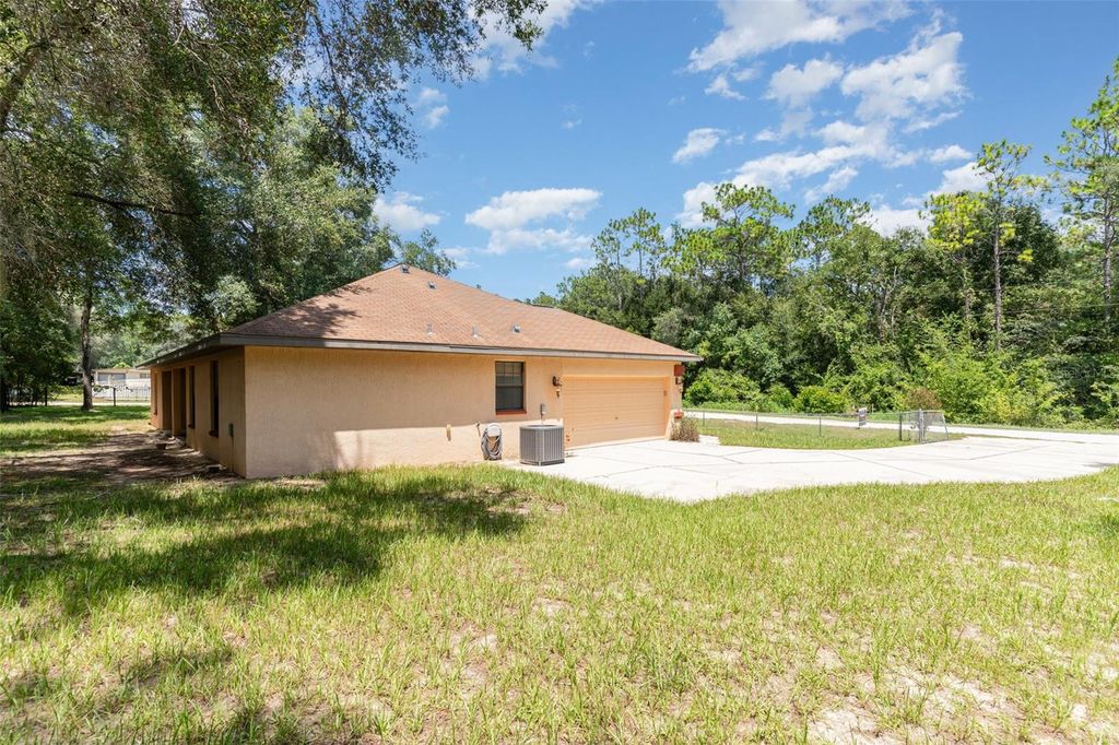Photo of 5180 SW 186th Court, Dunnellon, FL 34432 (MLS # O6330408)
