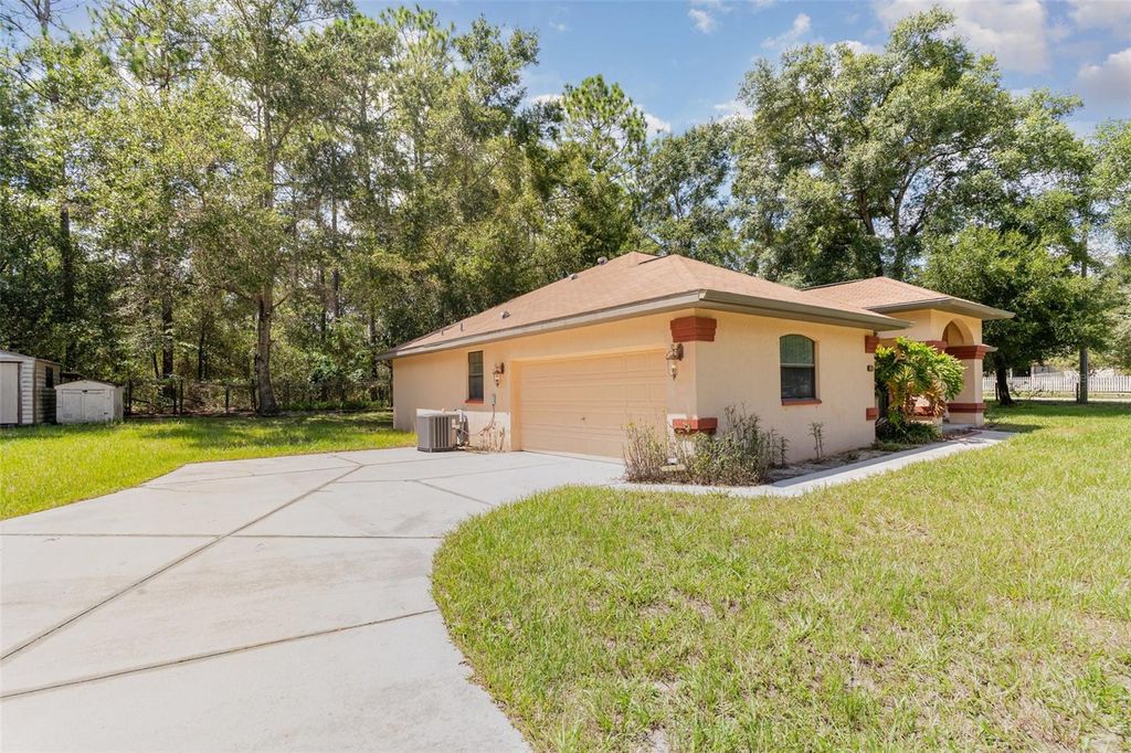 Photo of 5180 SW 186th Court, Dunnellon, FL 34432 (MLS # O6330408)