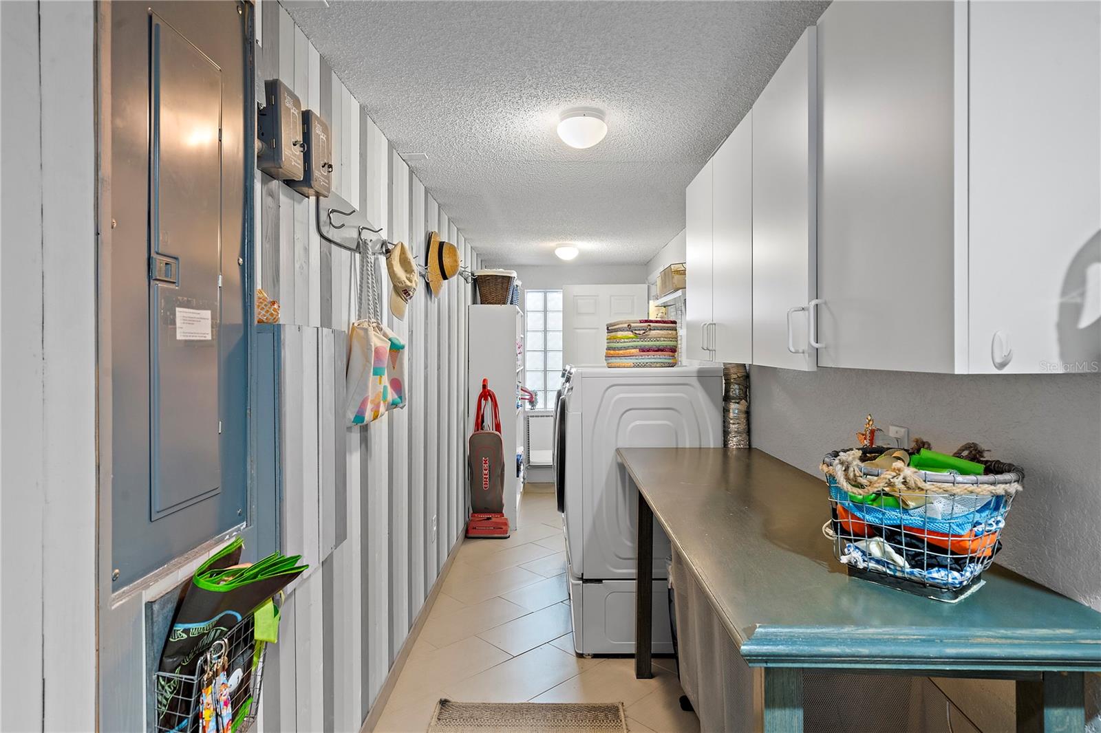 ANGLERS WHARF TWNHMS - Residential