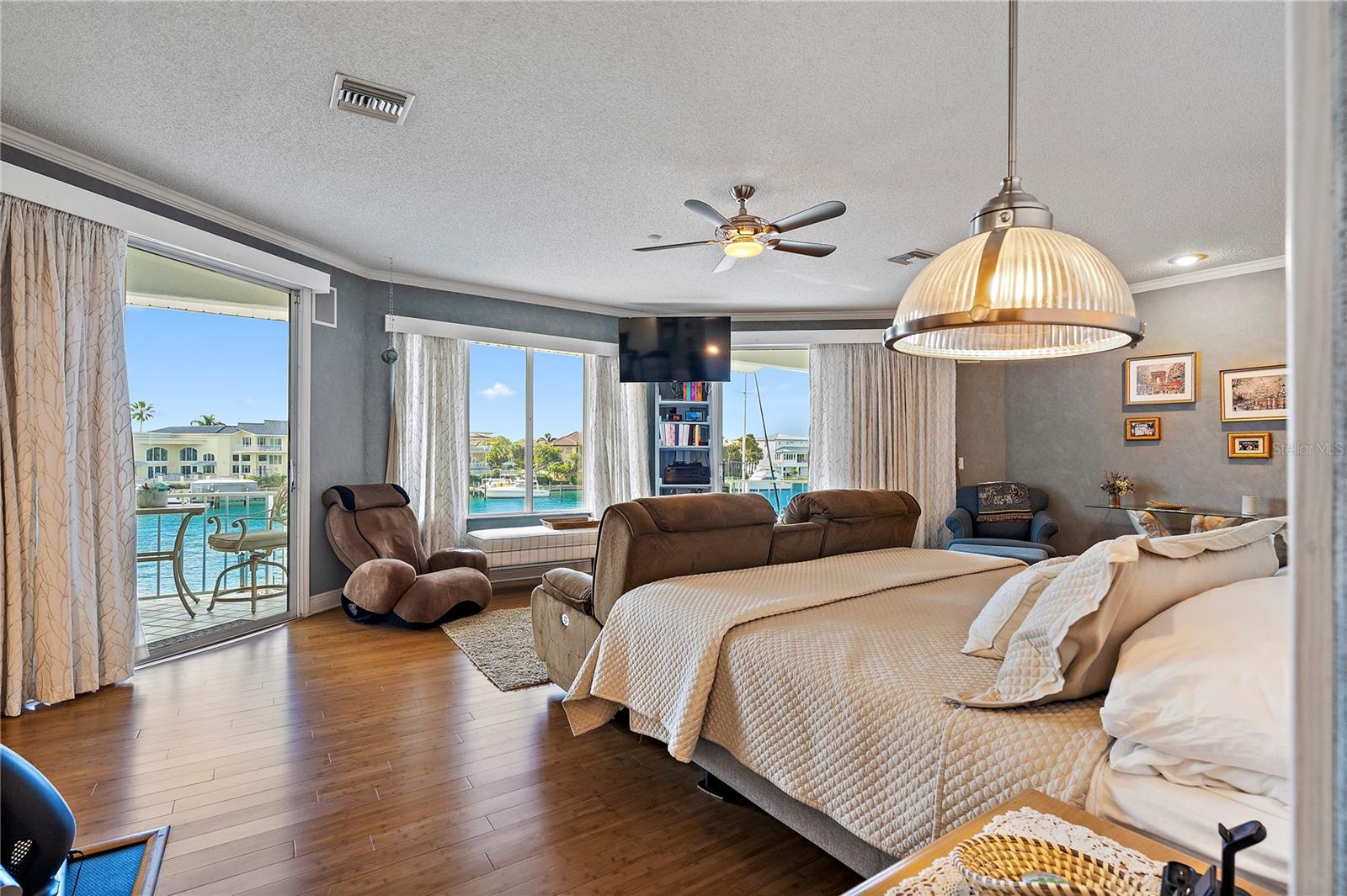 ANGLERS WHARF TWNHMS - Residential