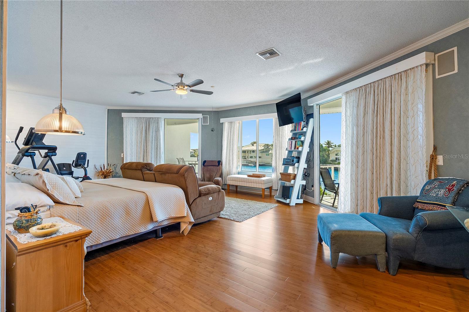 ANGLERS WHARF TWNHMS - Residential