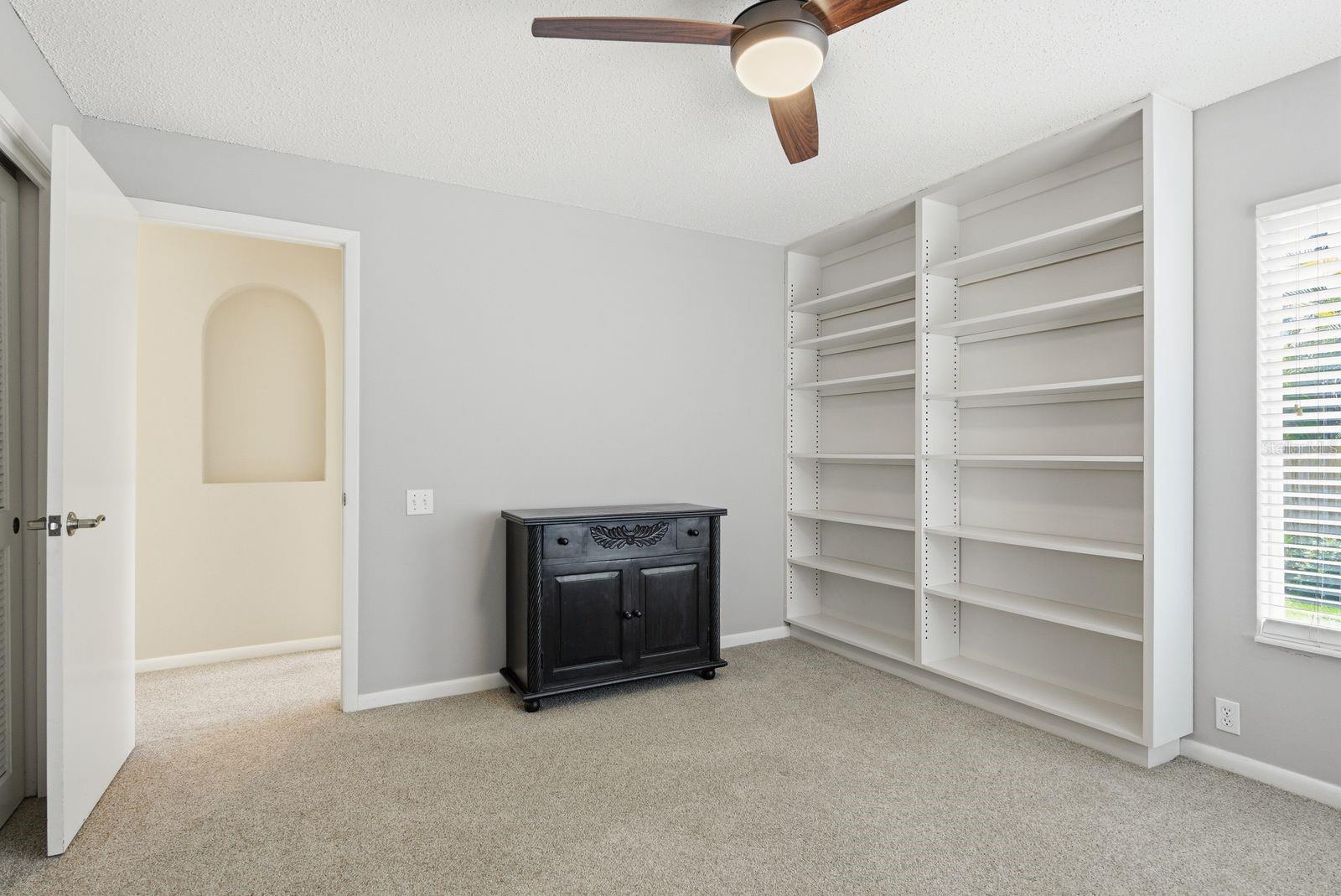 PIPERS MEADOW - Residential