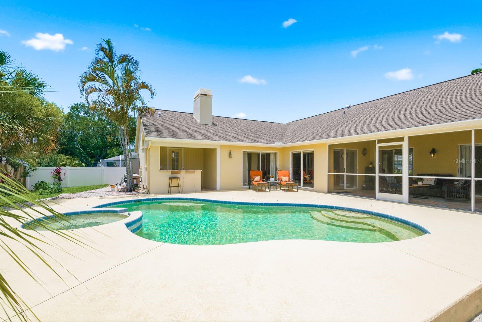 PIPERS MEADOW - Residential