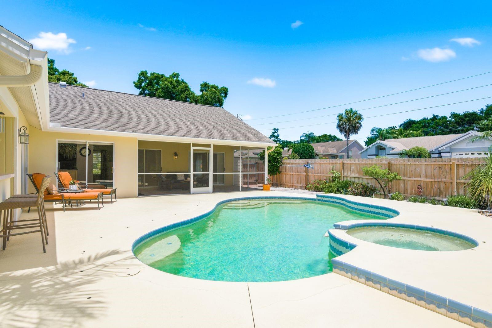 PIPERS MEADOW - Residential