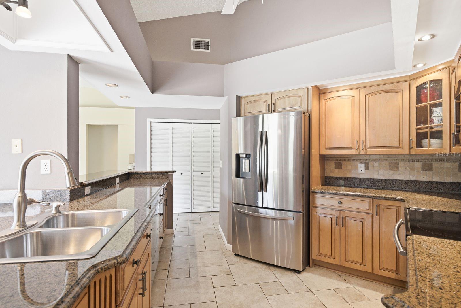 PIPERS MEADOW - Residential