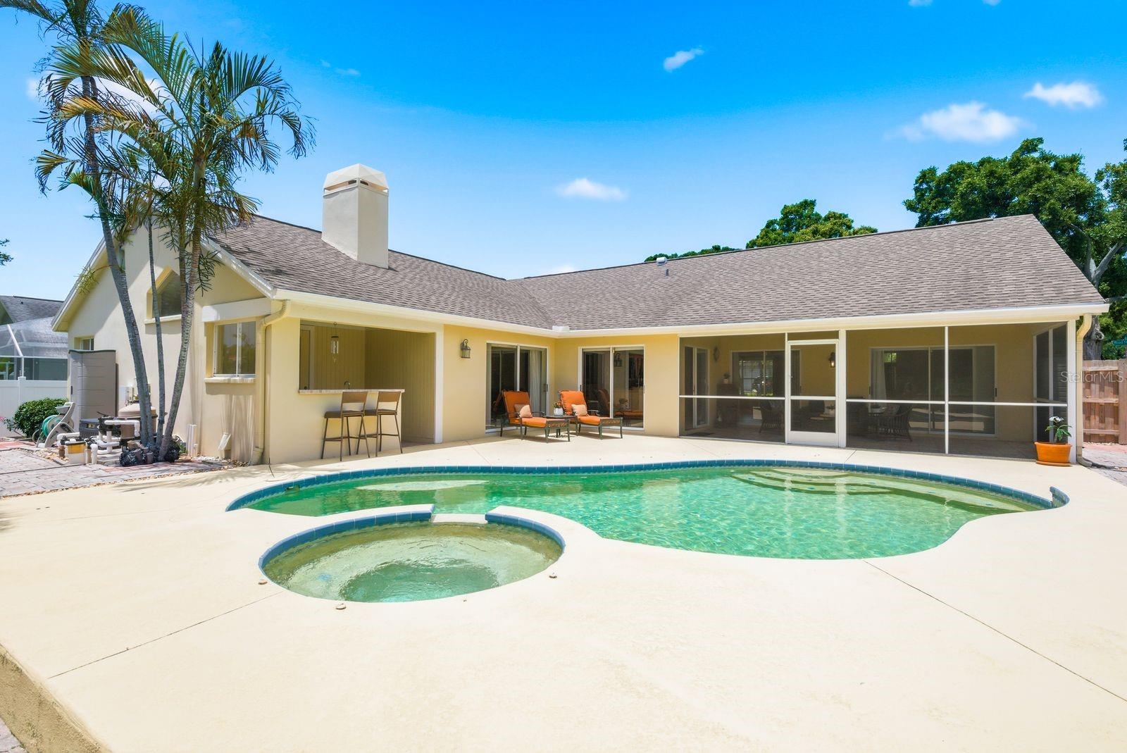 PIPERS MEADOW - Residential