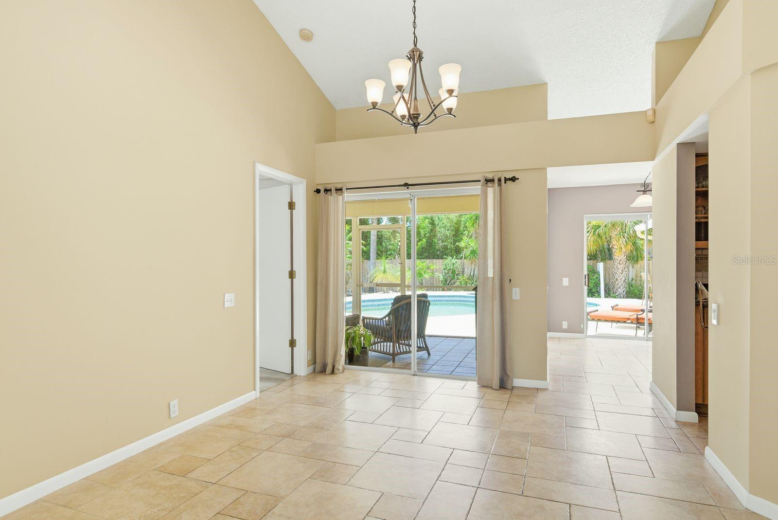 PIPERS MEADOW - Residential