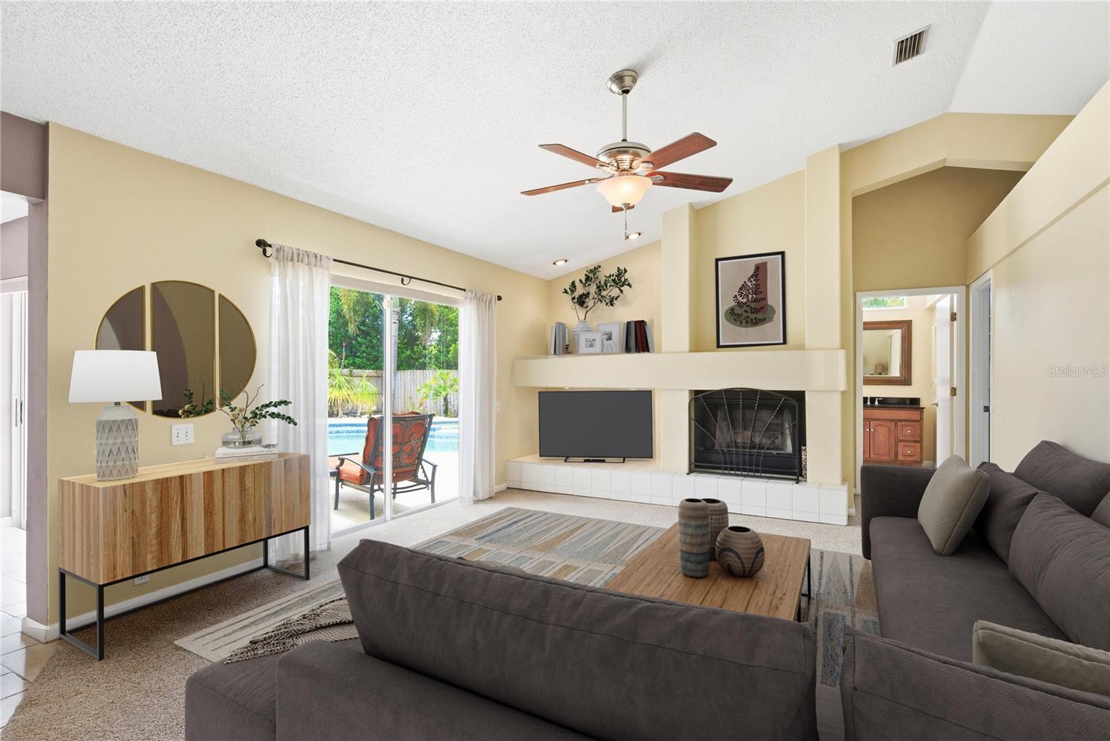 PIPERS MEADOW - Residential