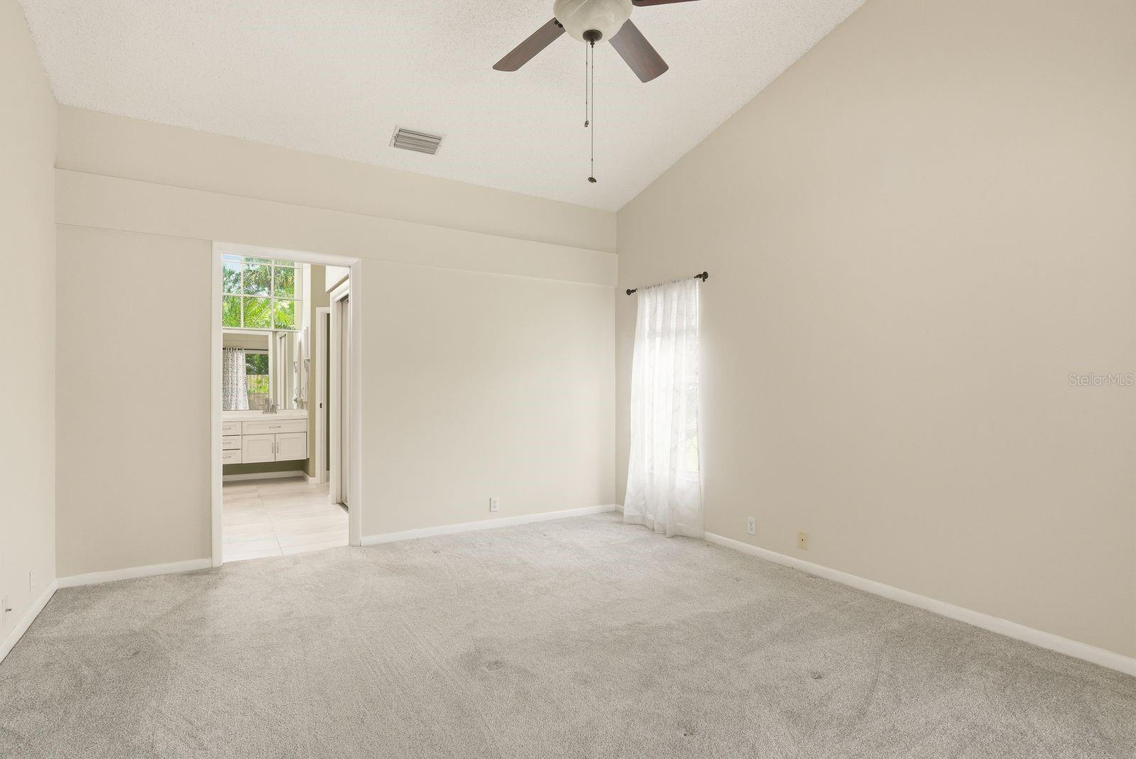 PIPERS MEADOW - Residential