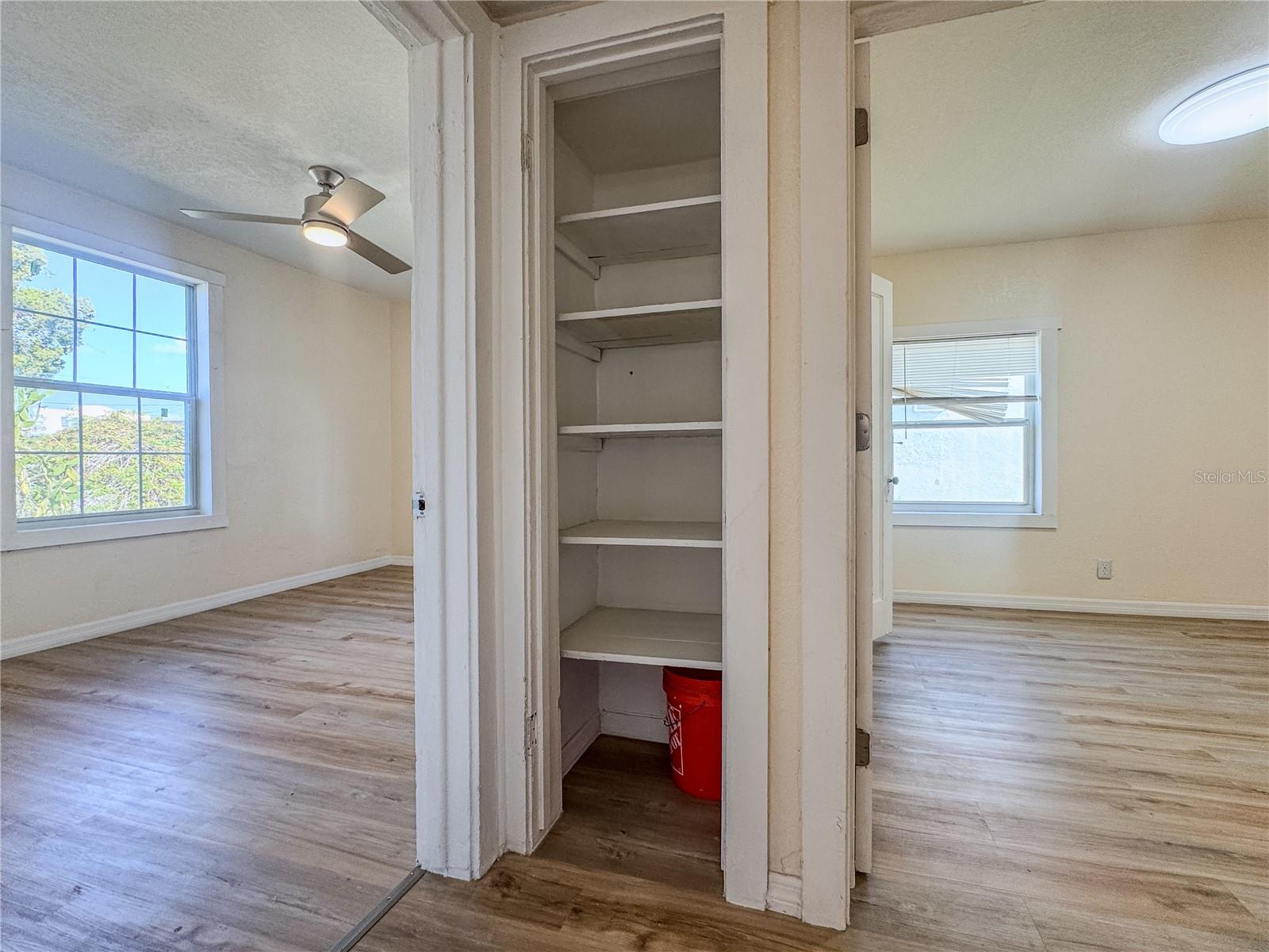 EDGEWATER PARK - Residential