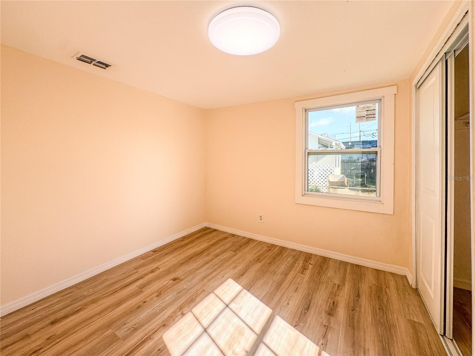 EDGEWATER PARK - Residential