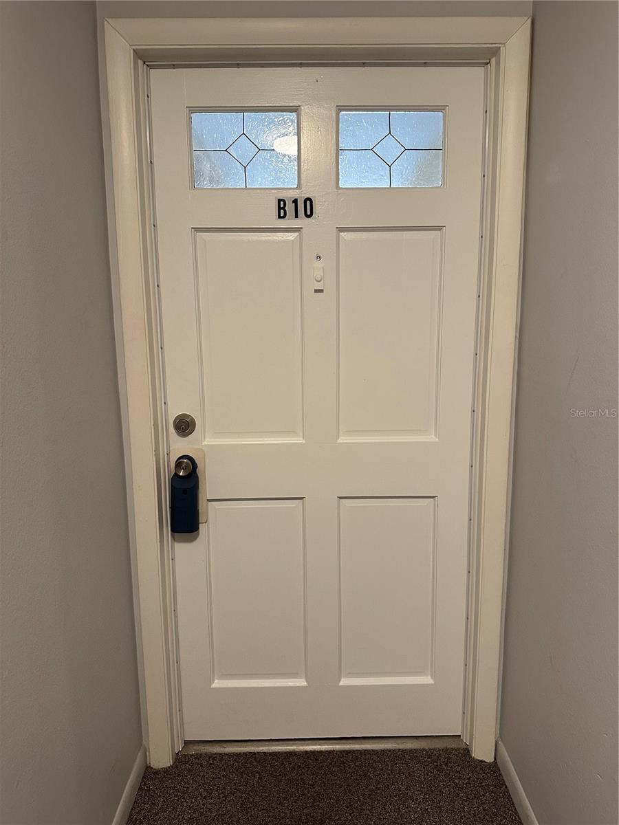 200 THE ESPLANADE N B10