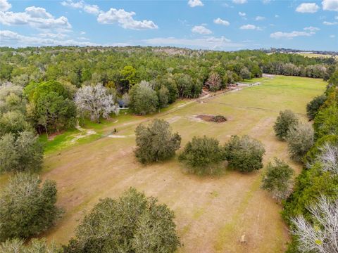 A home in DUNNELLON